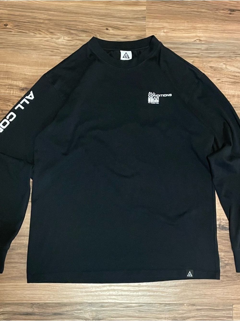 Nike ACG Black Long sleeve sz S
